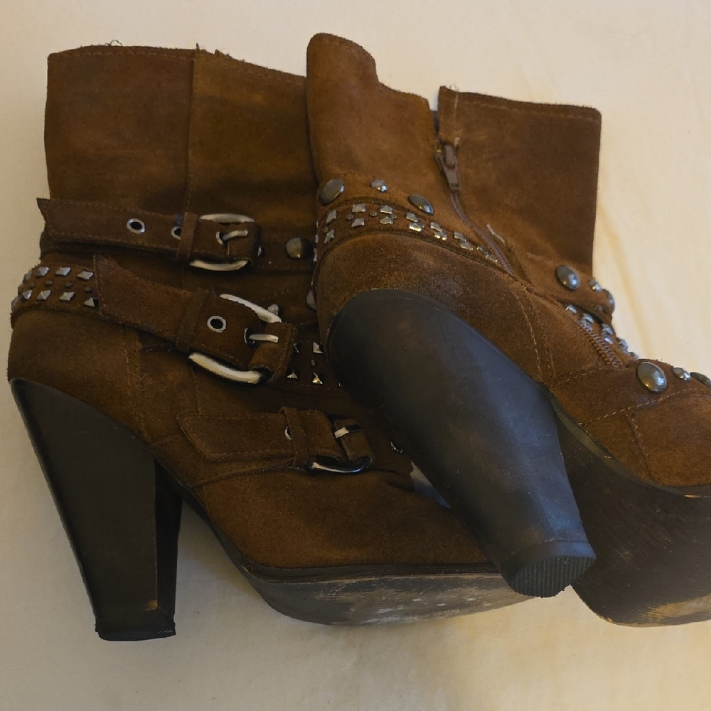 Steve Madden Brown Studded Heeled Boots - Picture 2 of 5